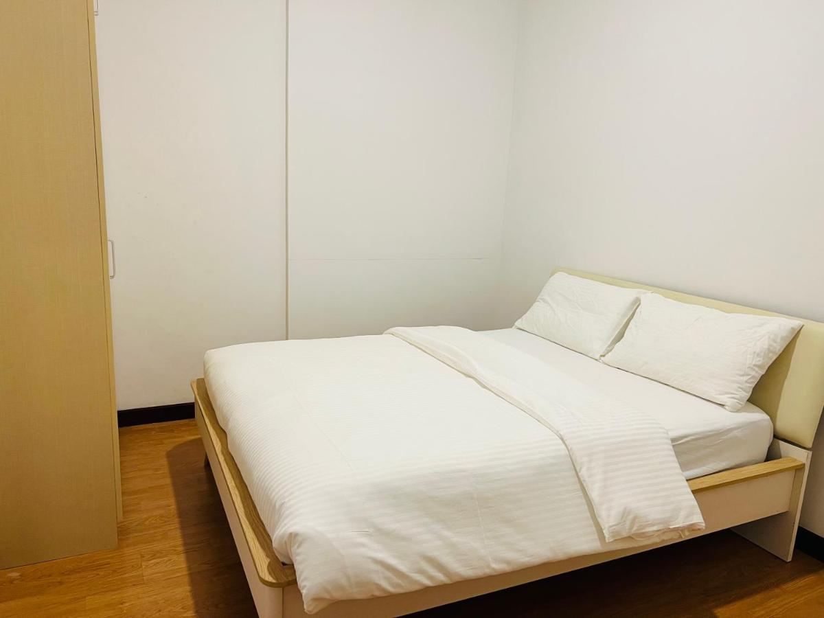Imperial Grand Suite Apartment Кучинг Экстерьер фото
