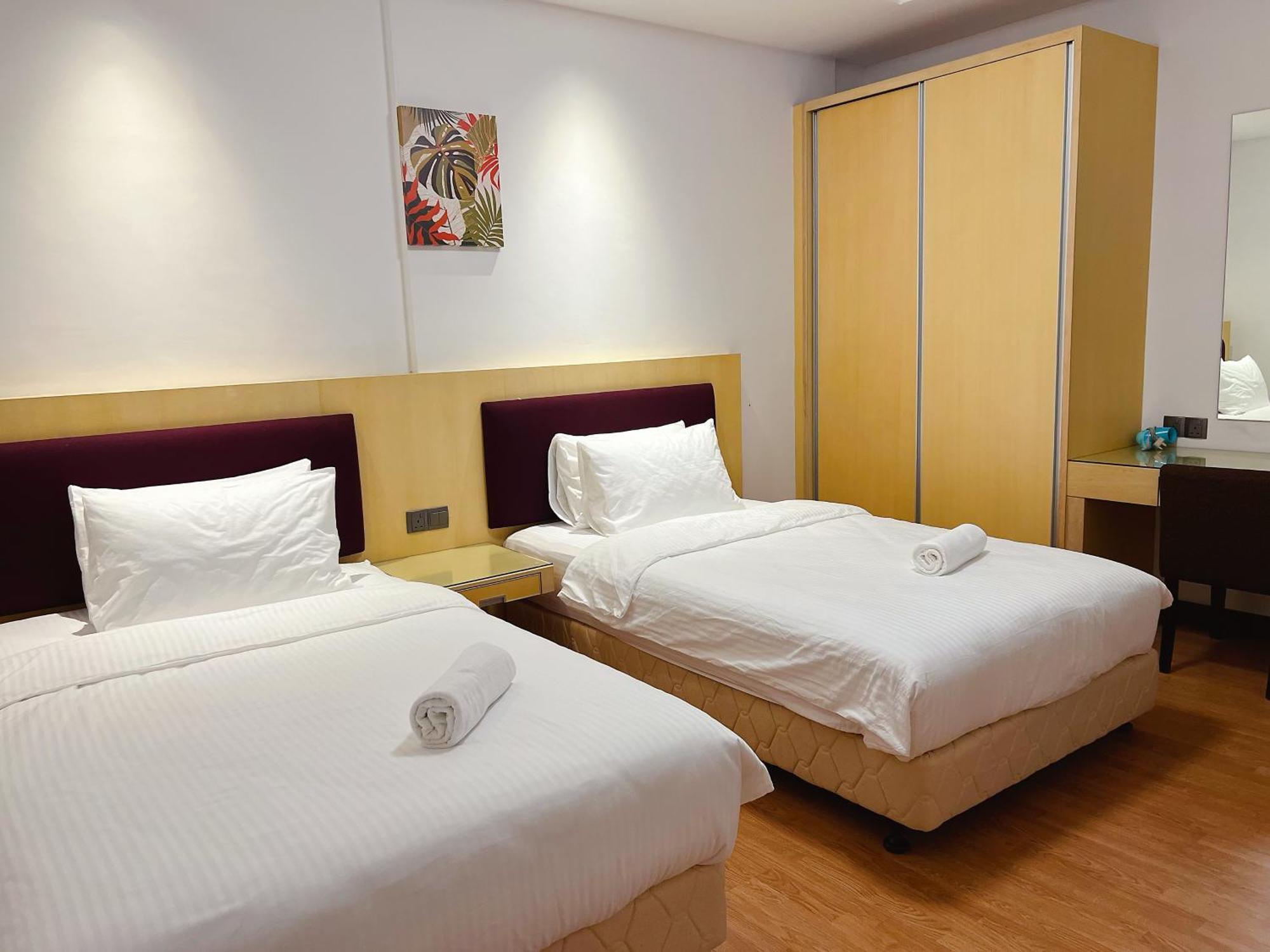 Imperial Grand Suite Apartment Кучинг Экстерьер фото